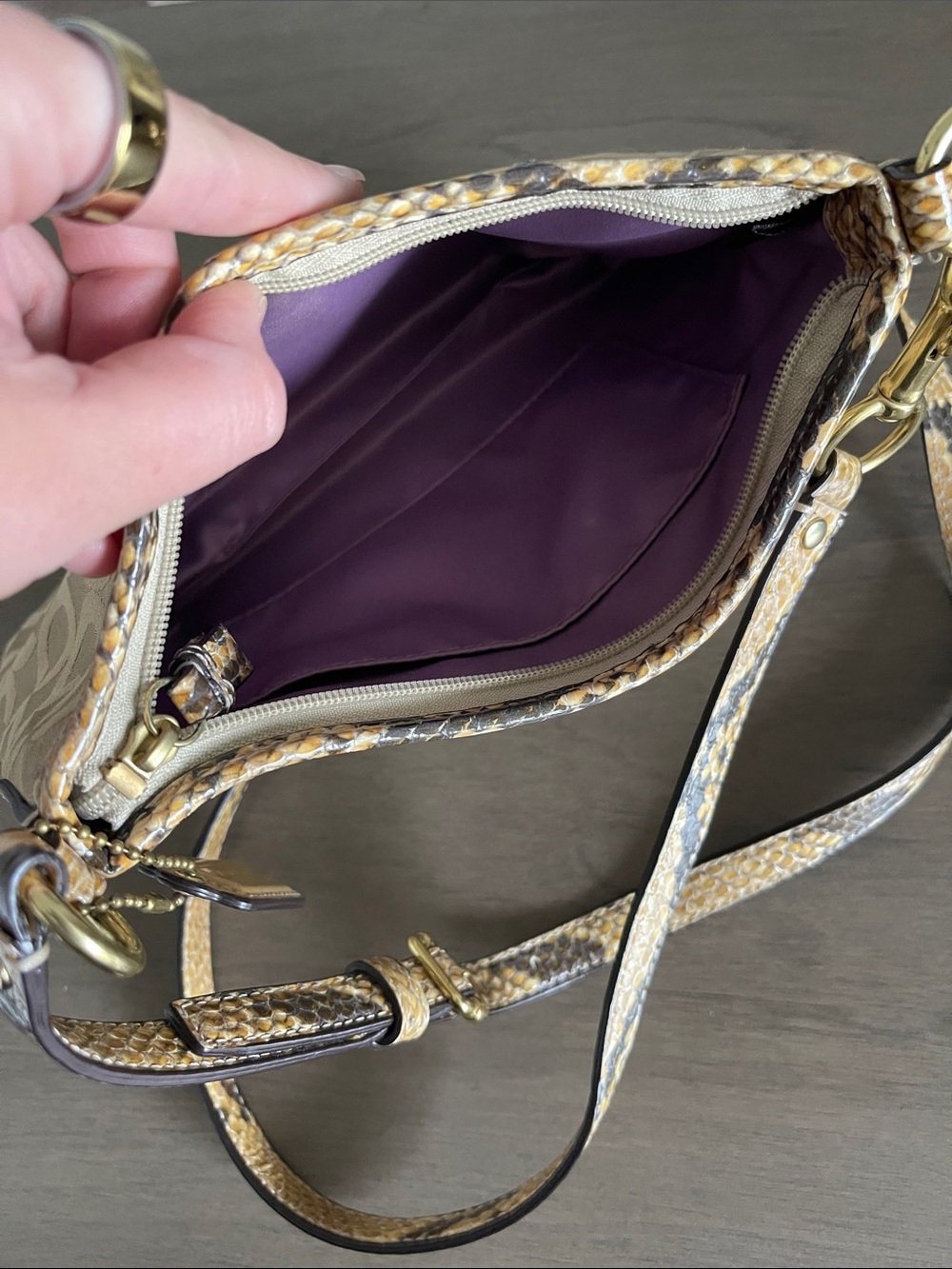 Coach / Crossbody - Picture 4 of 5
